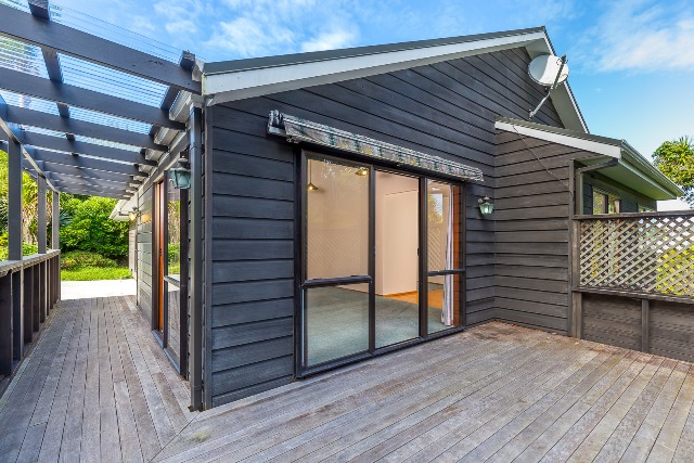 CASTOR BAY - 4 Bedroom Family Home photo