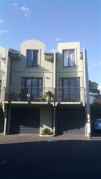 PAPATOETOE - Shirley Road 3 Bedroom Townhouse photo