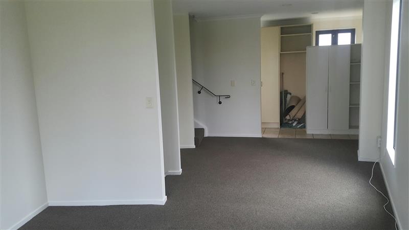 PAPATOETOE - Shirley Road 3 Bedroom Townhouse photo