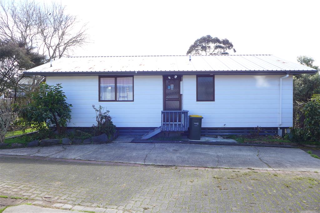 Glen Eden Family Home! photo