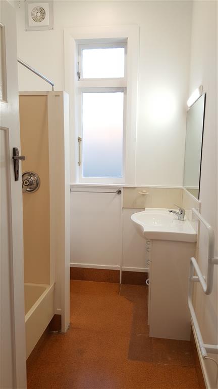 ONEHUNGA - 4 Bdrm/2 Bathroom Family Home photo