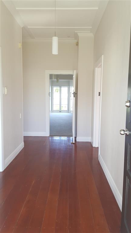 ONEHUNGA - 4 Bdrm/2 Bathroom Family Home photo