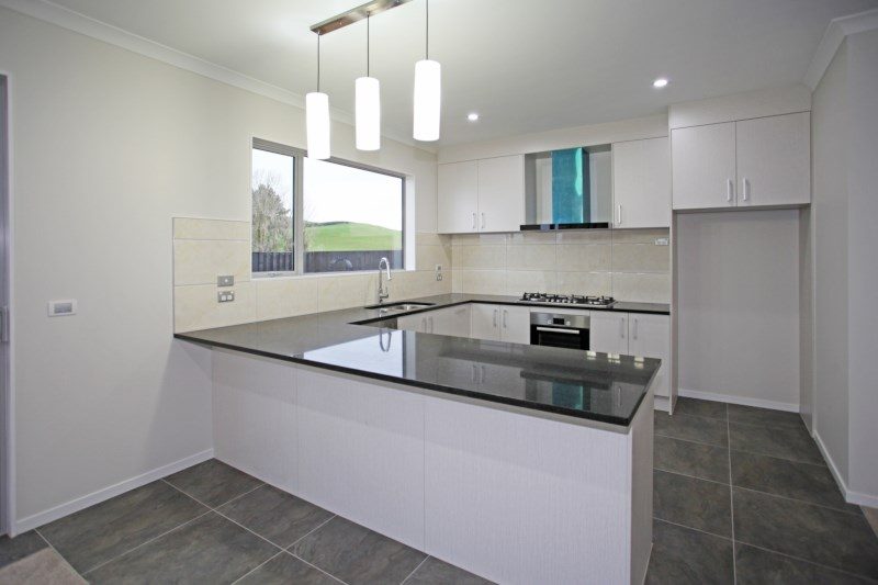 Pukekohe - Brand New! 4 Bedrooms - 3 Bathrooms photo