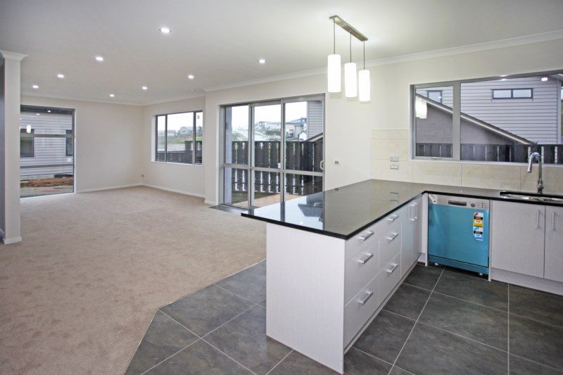 Pukekohe - Brand New! 4 Bedrooms - 3 Bathrooms photo