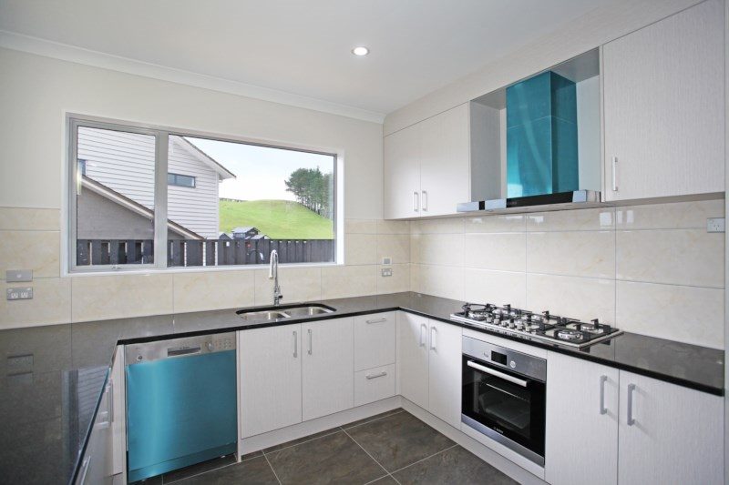 Pukekohe - Brand New! 4 Bedrooms - 3 Bathrooms photo