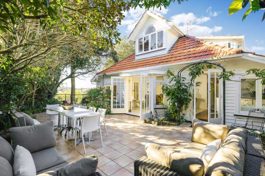 ST HELIERS - Location, Privacy, & Water View  photo