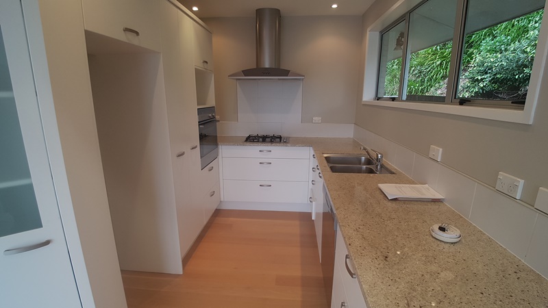 St HELIERS Hampton Drive spacious 2 bedroom townhouse north facing photo