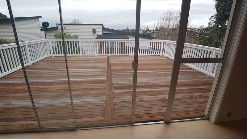 St HELIERS Hampton Drive spacious 2 bedroom townhouse north facing photo