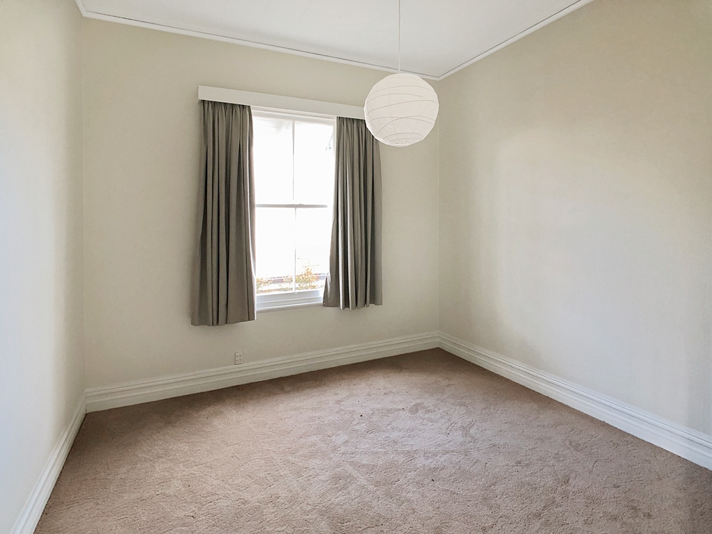 EPSOM - Double Grammar Zone or Groups photo