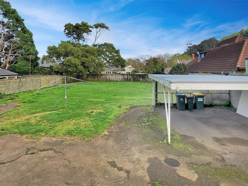 EPSOM - Double Grammar Zone or Groups photo