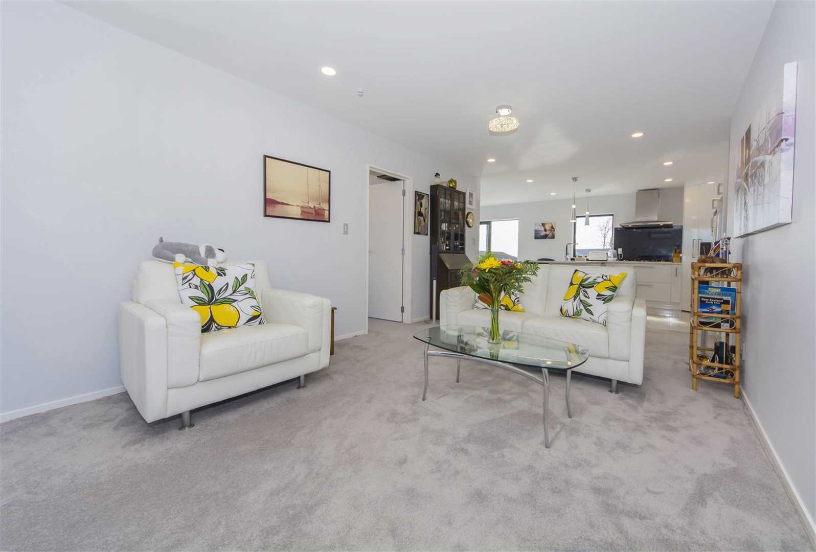 GLEN EDEN - Modern 4 bedrooms 2 bathroom family home Glen Eden photo