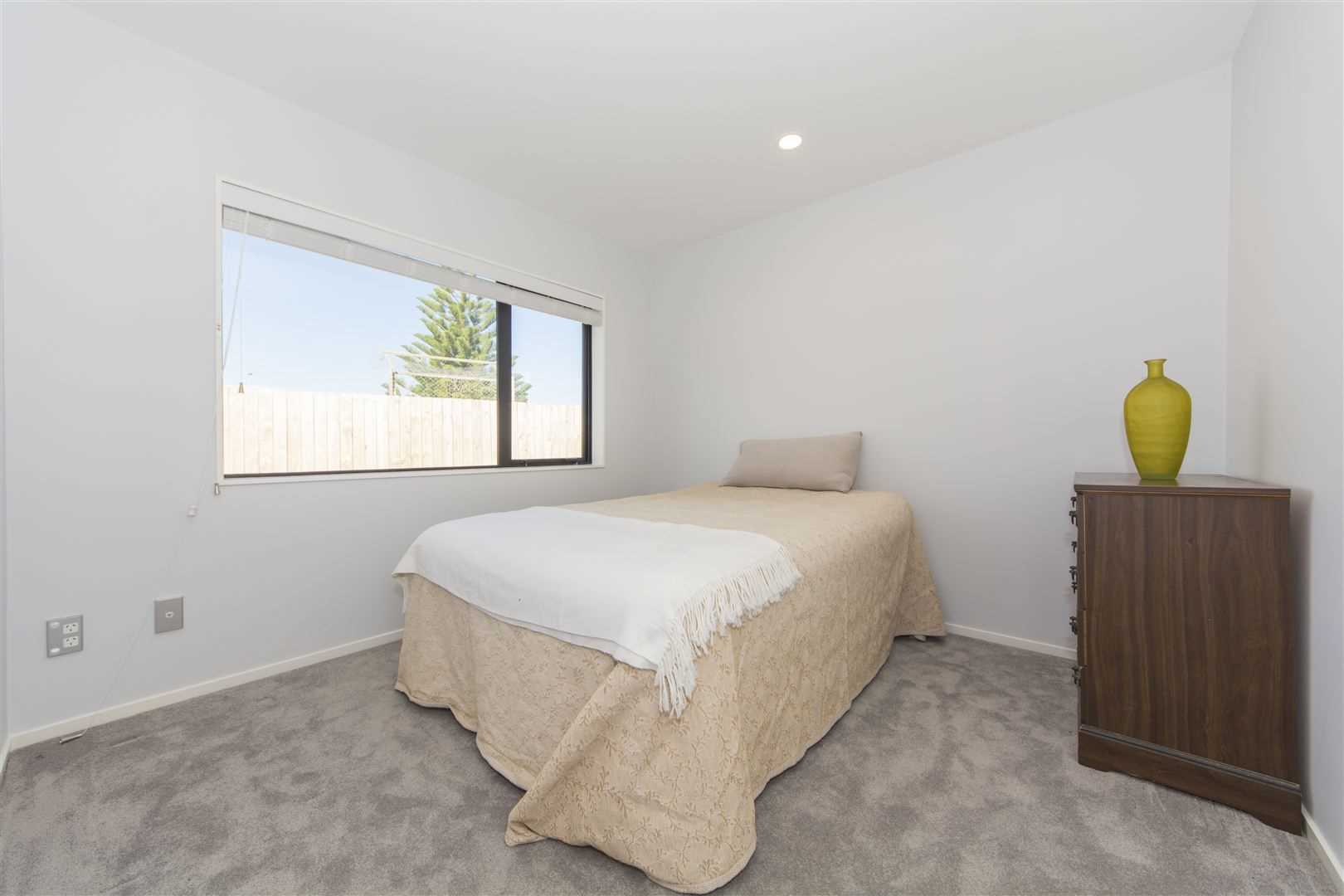 GLEN EDEN - Modern 4 bedrooms 2 bathroom family home Glen Eden photo