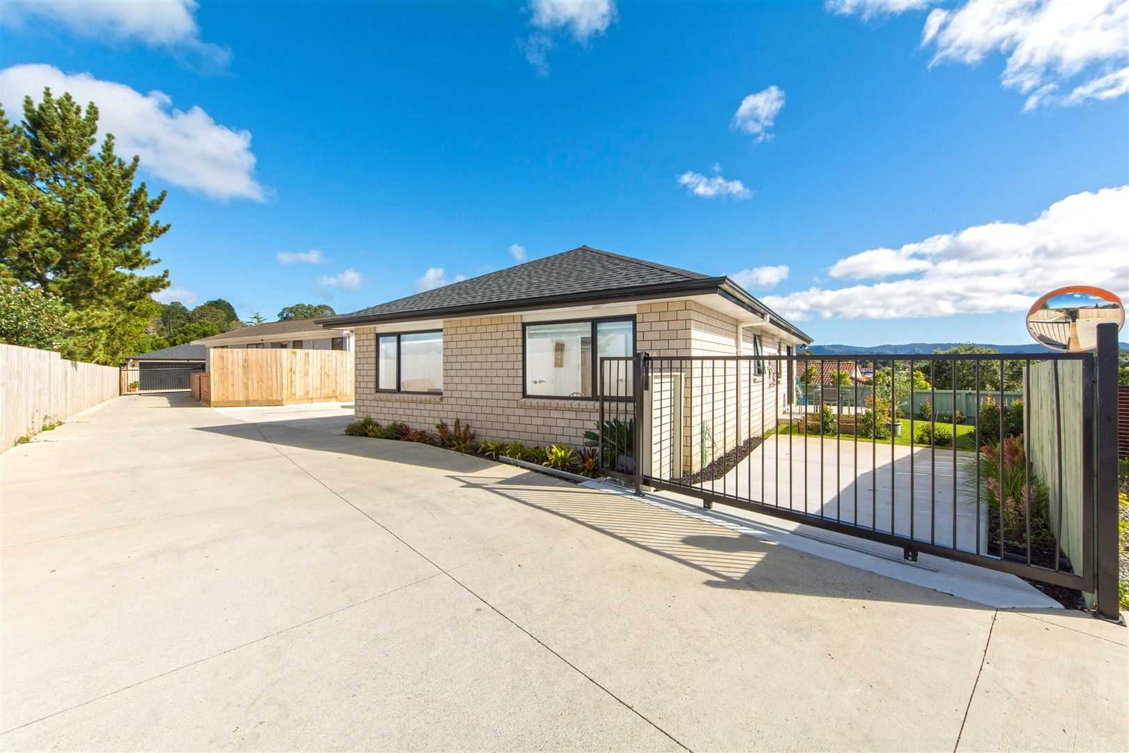 GLEN EDEN - Modern 4 bedrooms 2 bathroom family home Glen Eden photo