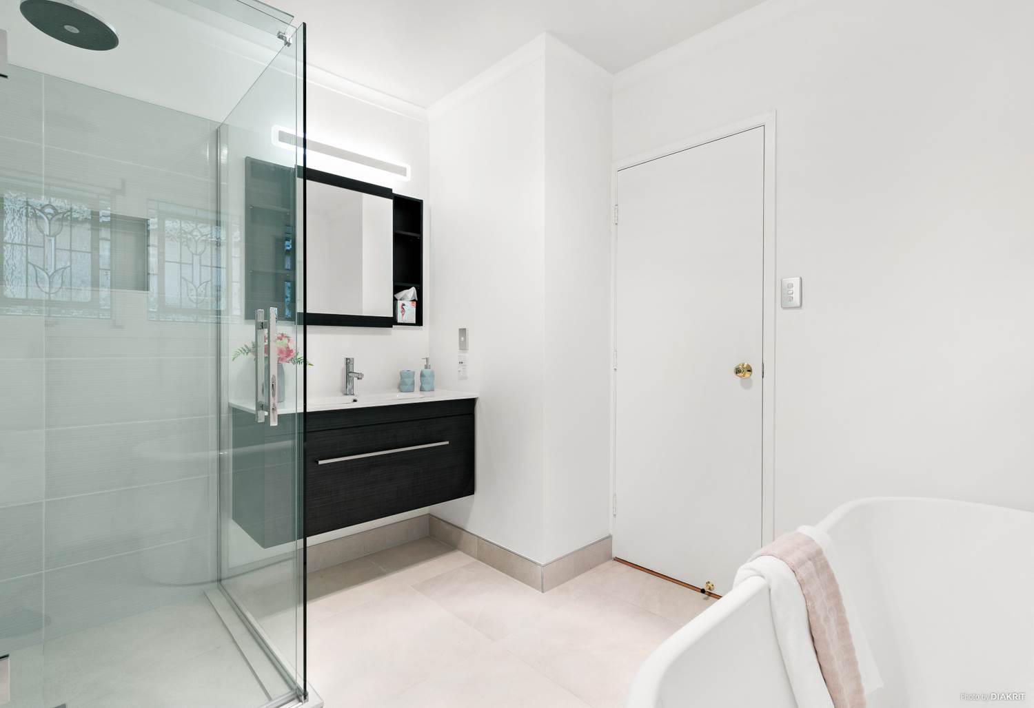 EPSOM - Charismatic home in royal DGZ location  photo