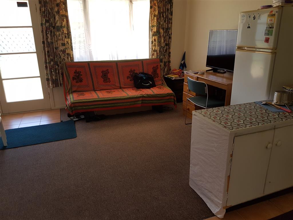 EPSOM :  Selwyn Road 2 Bedroom and study  photo