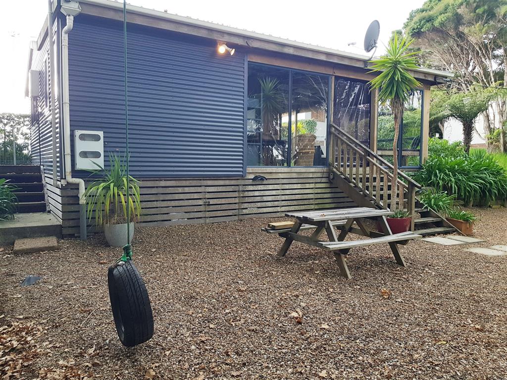 Oneroa, 1 Bedroom $400P/W photo