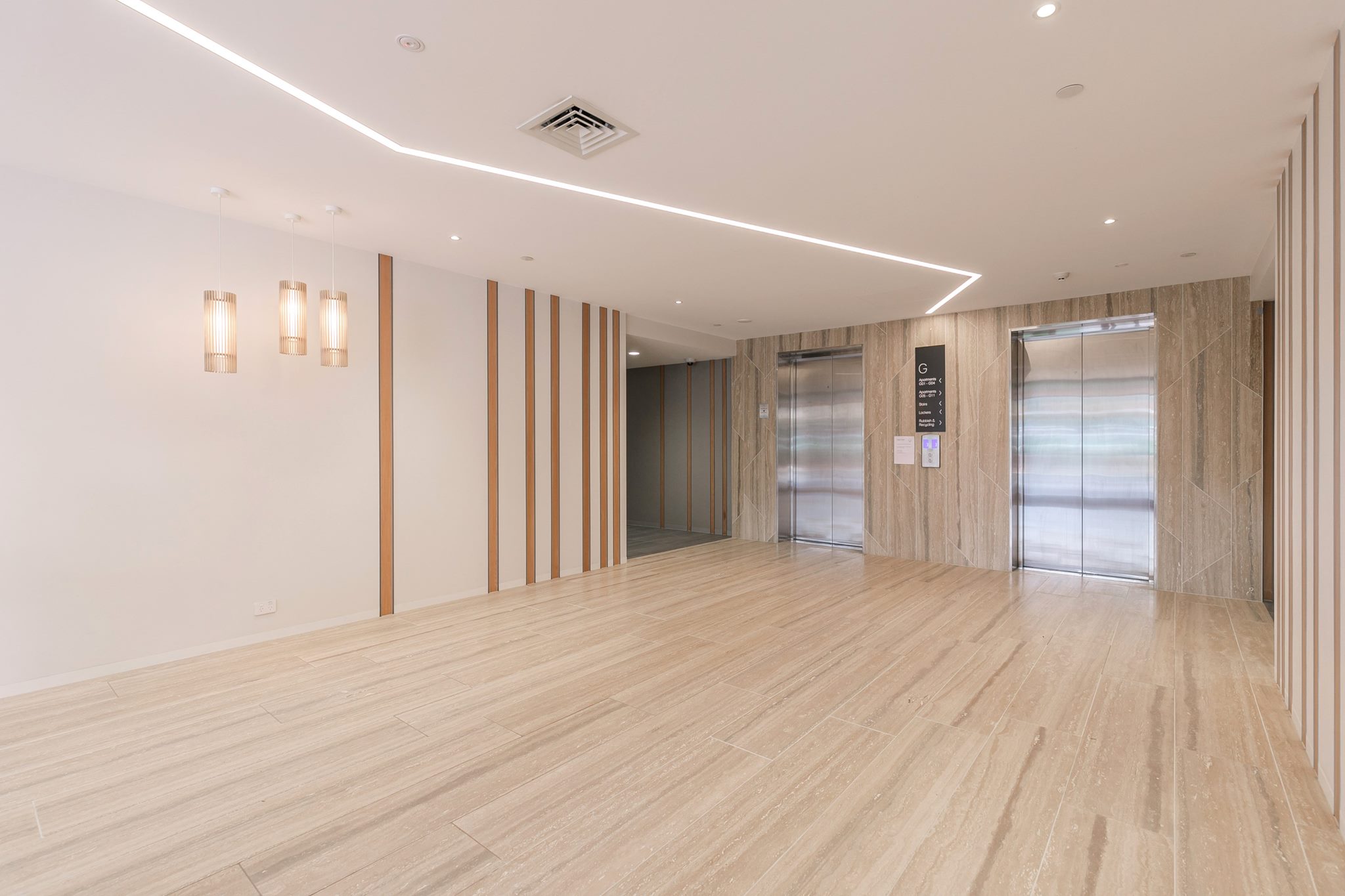 GRAFTON - Spacious Furnished One Bedroom Apartment With A Carpark photo