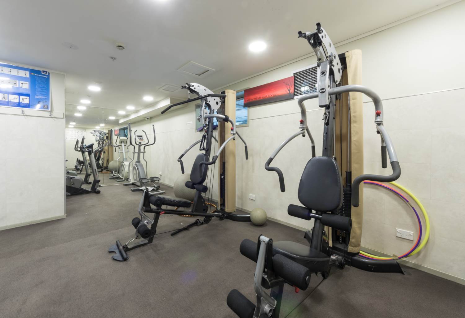 AUCKLAND CBD-Newly Repainted Two Bedrooms Apartment with Video Tour photo