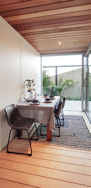 GRAFTON - Spacious Furnished One Bedroom Apartment With A Carpark photo