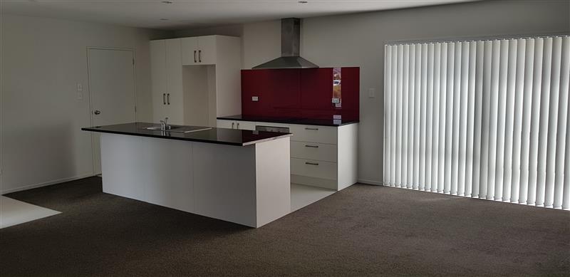Takanini - 4 Bedroom Modern Family Home photo