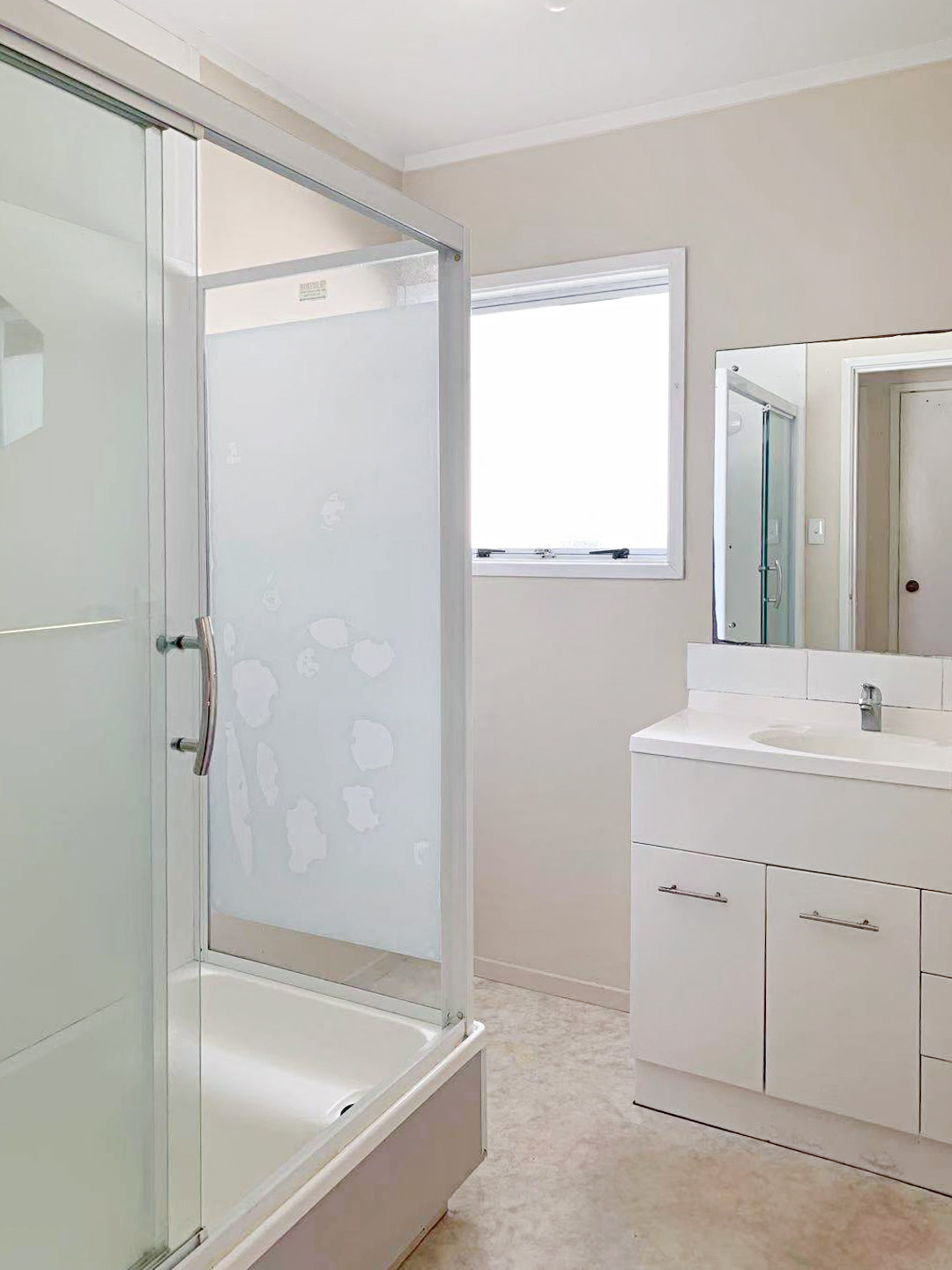 REMUERA - 3 Bedroom House  photo