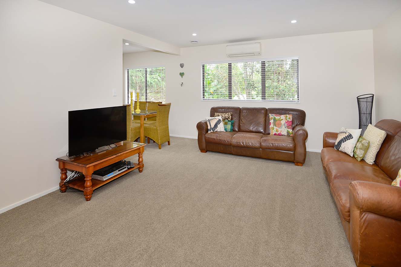 TOTARA VALE - 4 Bedooms With 2 Bathroom Family Home photo