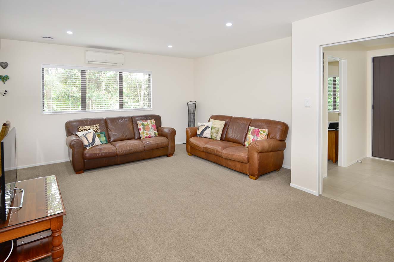 TOTARA VALE - 4 Bedooms With 2 Bathroom Family Home photo