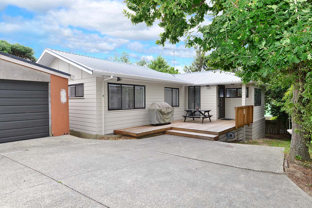 TOTARA VALE - 4 Bedooms With 2 Bathroom Family Home photo