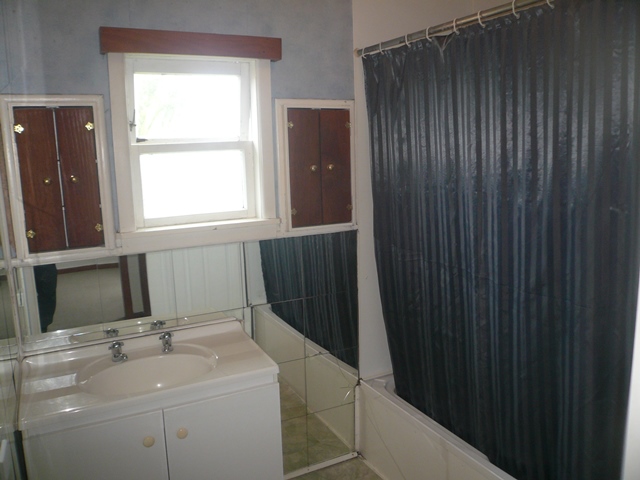 Glen Eden. Look No Further. photo