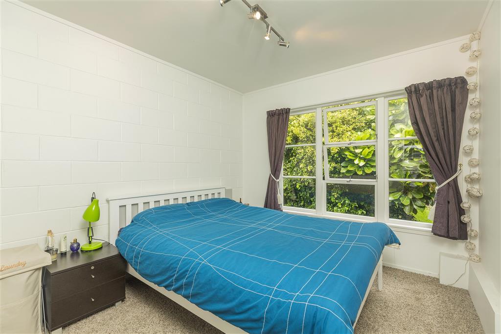 Sunny Elevated Unit - Perfect for Single/Couple photo