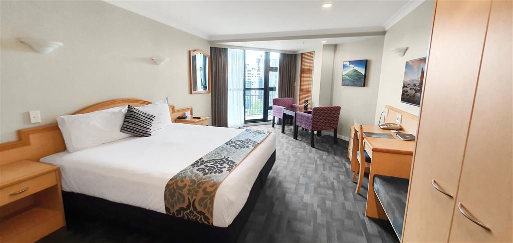 CITY CENTRAL - Furnished Studio, 1 Carpark, Water & Power Included photo