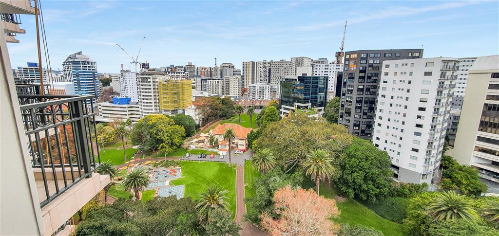 CITY CENTRAL - Furnished Studio, 1 Carpark, Water & Power Included photo