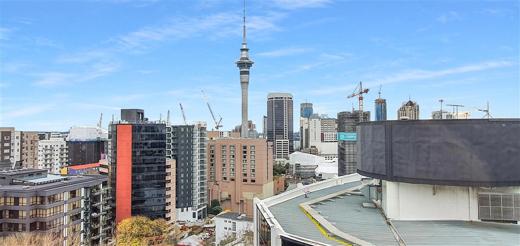 CITY CENTRAL - Furnished Studio, 1 Carpark, Water & Power Included photo