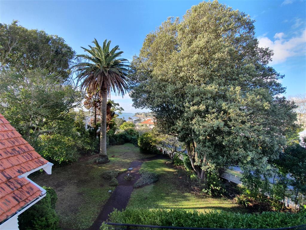ST HELIERS - Location, Privacy, & Water View  photo