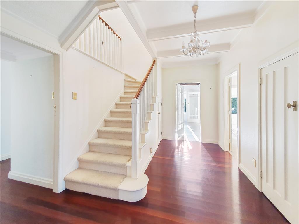 ST HELIERS - Location, Privacy, & Water View  photo