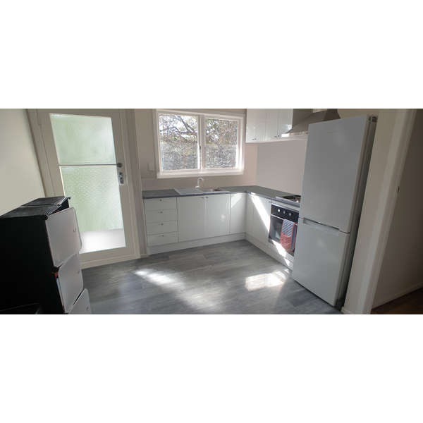 MT ALBERT : New North Road  Great location two bedroom brick and tile unit in block of only three photo
