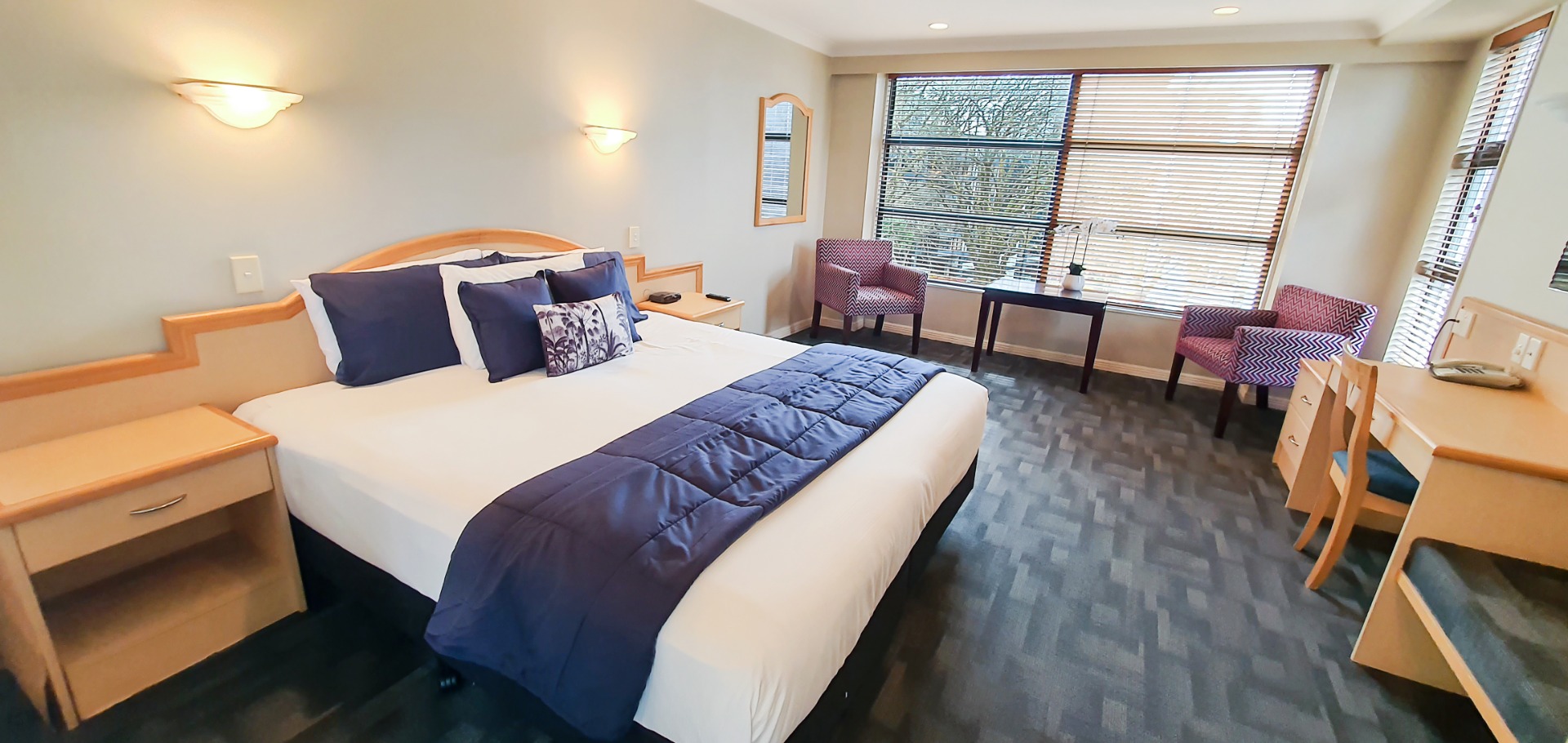 Affordable Studio - Secure Corner Apt photo