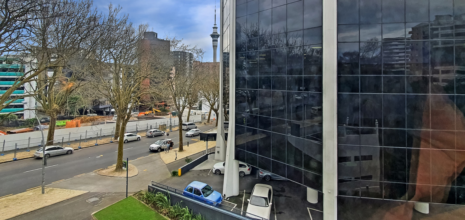 A steal! Corner Studio apt WATER/POWER INCLUDED in rent photo