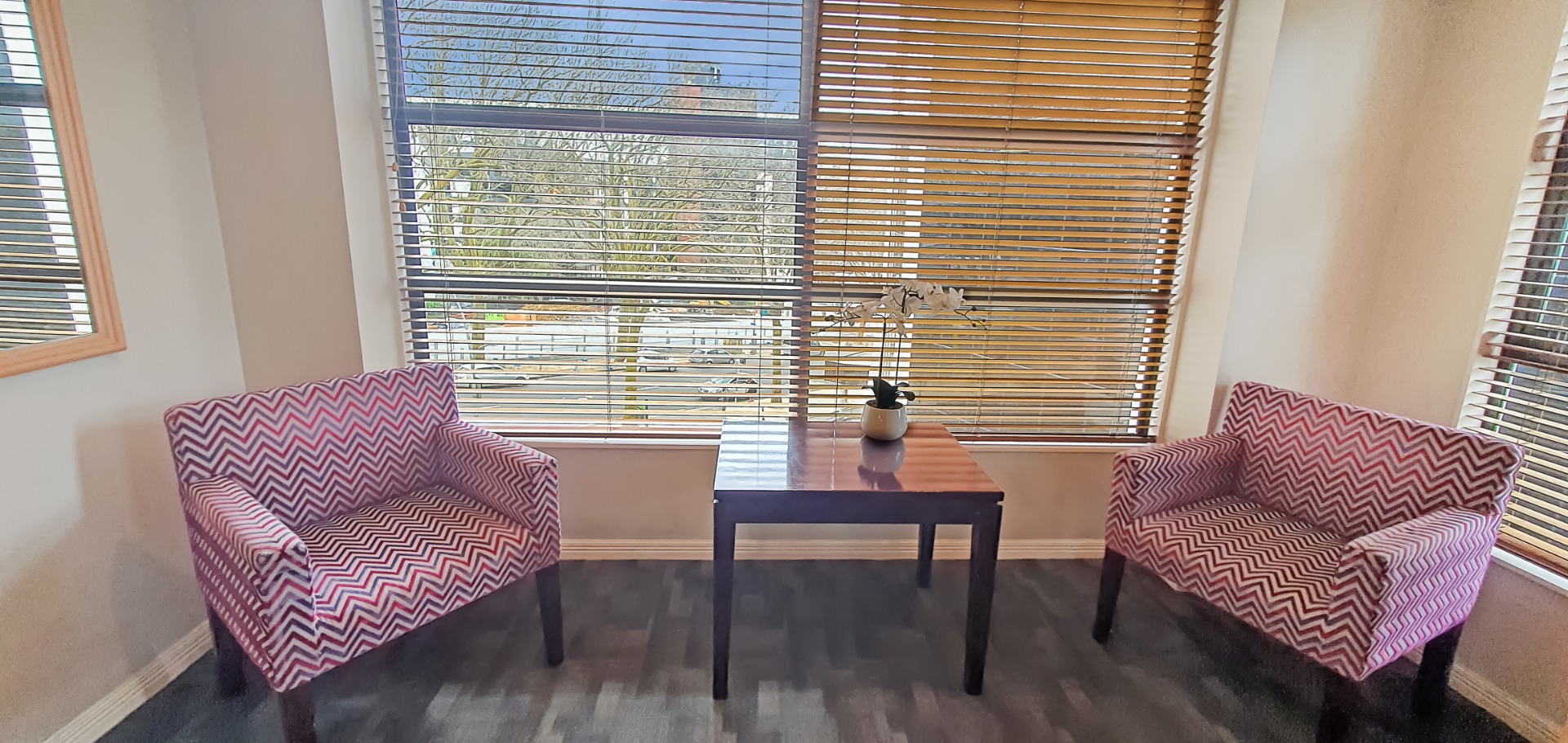 Affordable Studio - Secure Corner Apt photo