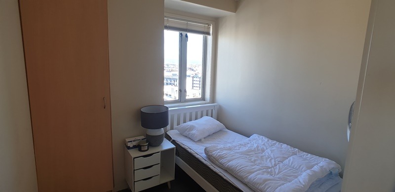 PENTHOUSE - 2 Bedrooms, Unfurnished, CAR PARK Included photo