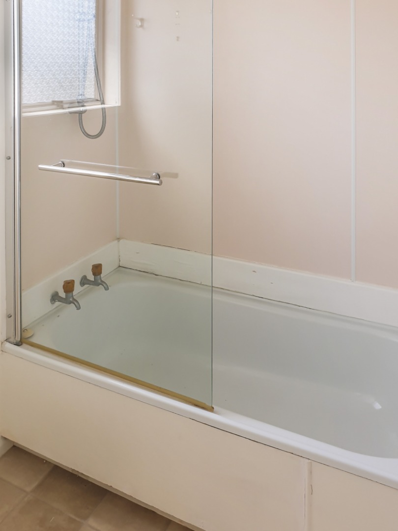 **Spacious 3-Bedroom Family Home in Oneroa – $750 per Week** photo