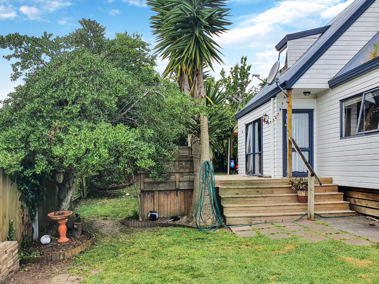 Manurewa - 3 Bedrooms with Fully Fenced Yard photo