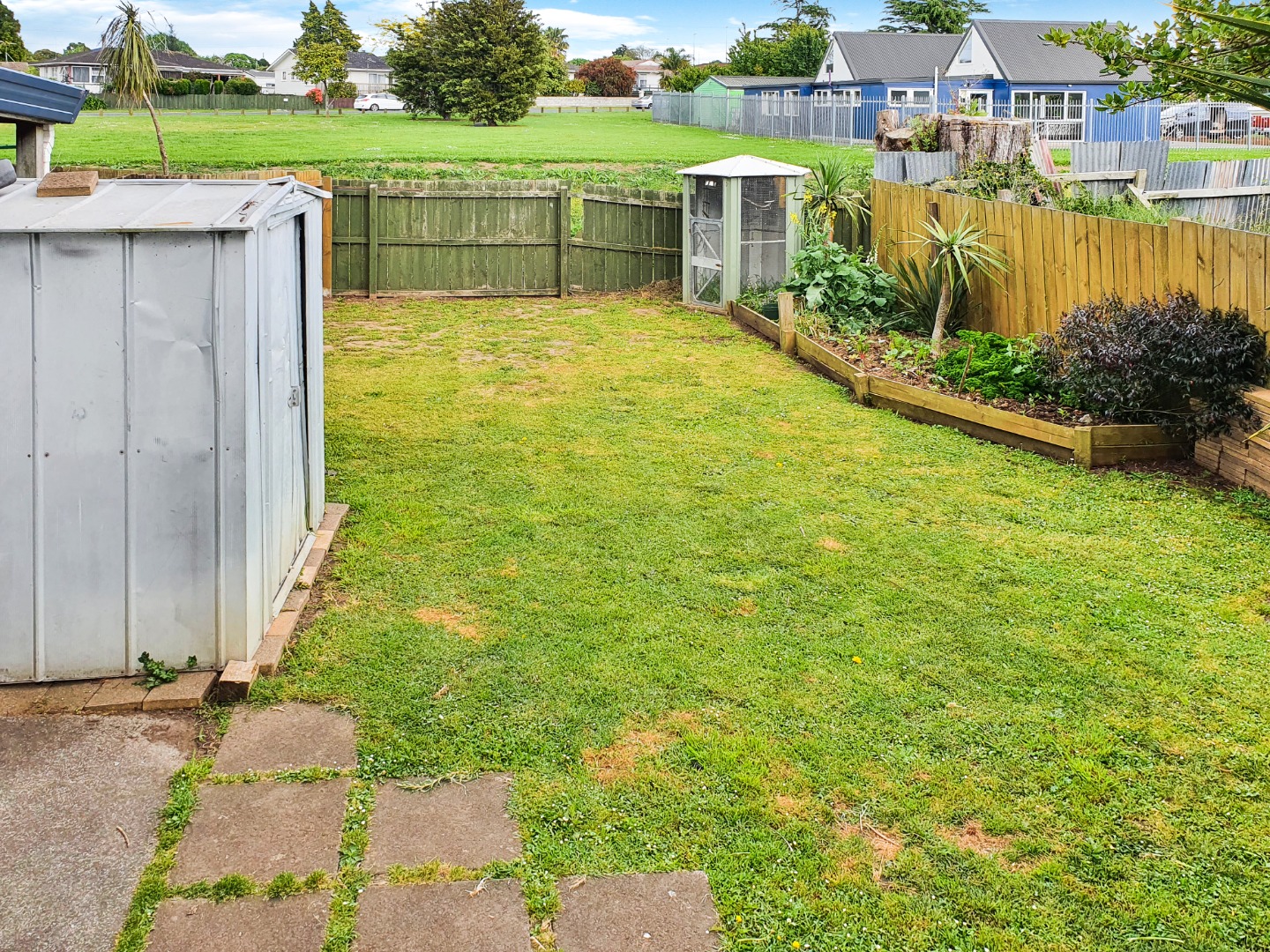 Manurewa - 3 Bedrooms with Fully Fenced Yard photo