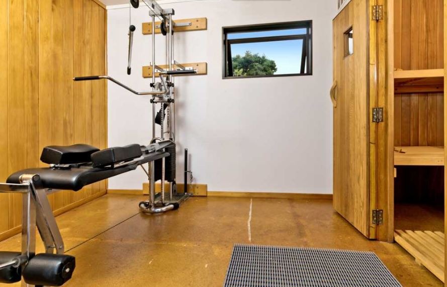 PAREMOREMO - A Wonderful Life Style for Christmas with Pool, Gym & Sauna photo
