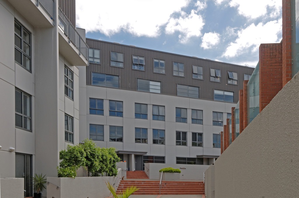 Hudson Brown - One Bedroom photo