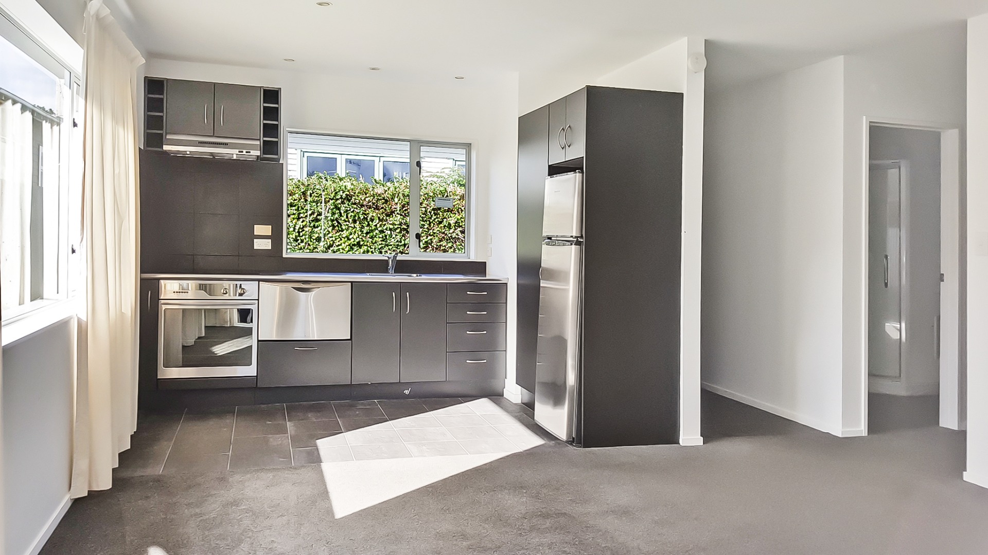 Flexible Family Living with Self-Contained Flat photo