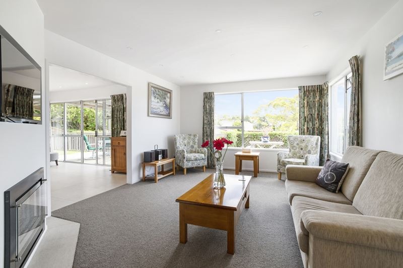 Sunnynook - 3 Bedroom Home in West Lake School Zones photo