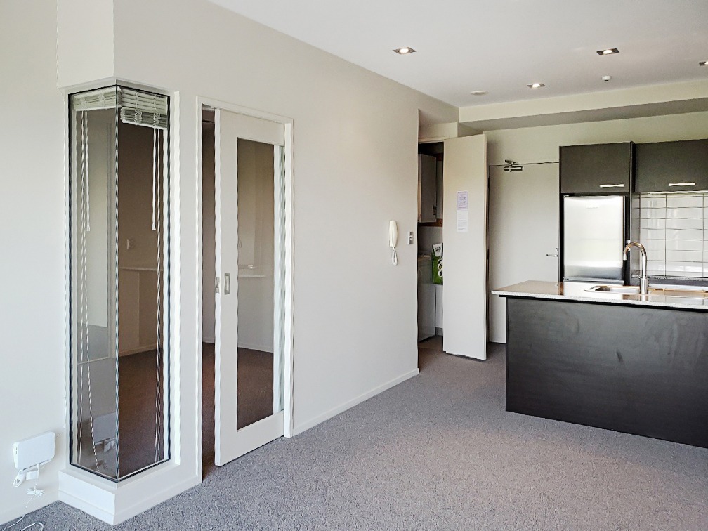 Takapuna - Shoalhaven -Unfurnished -2bedrooms - Carpark photo