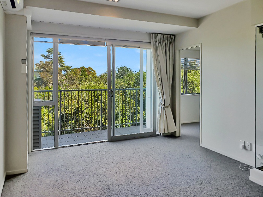 Takapuna - Shoalhaven -Unfurnished -2bedrooms - Carpark photo