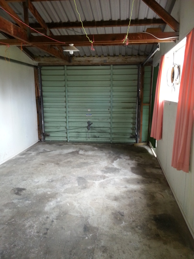 Manurewa - 2 bedroom Flat - Single Garage + 1 Off Street Park photo